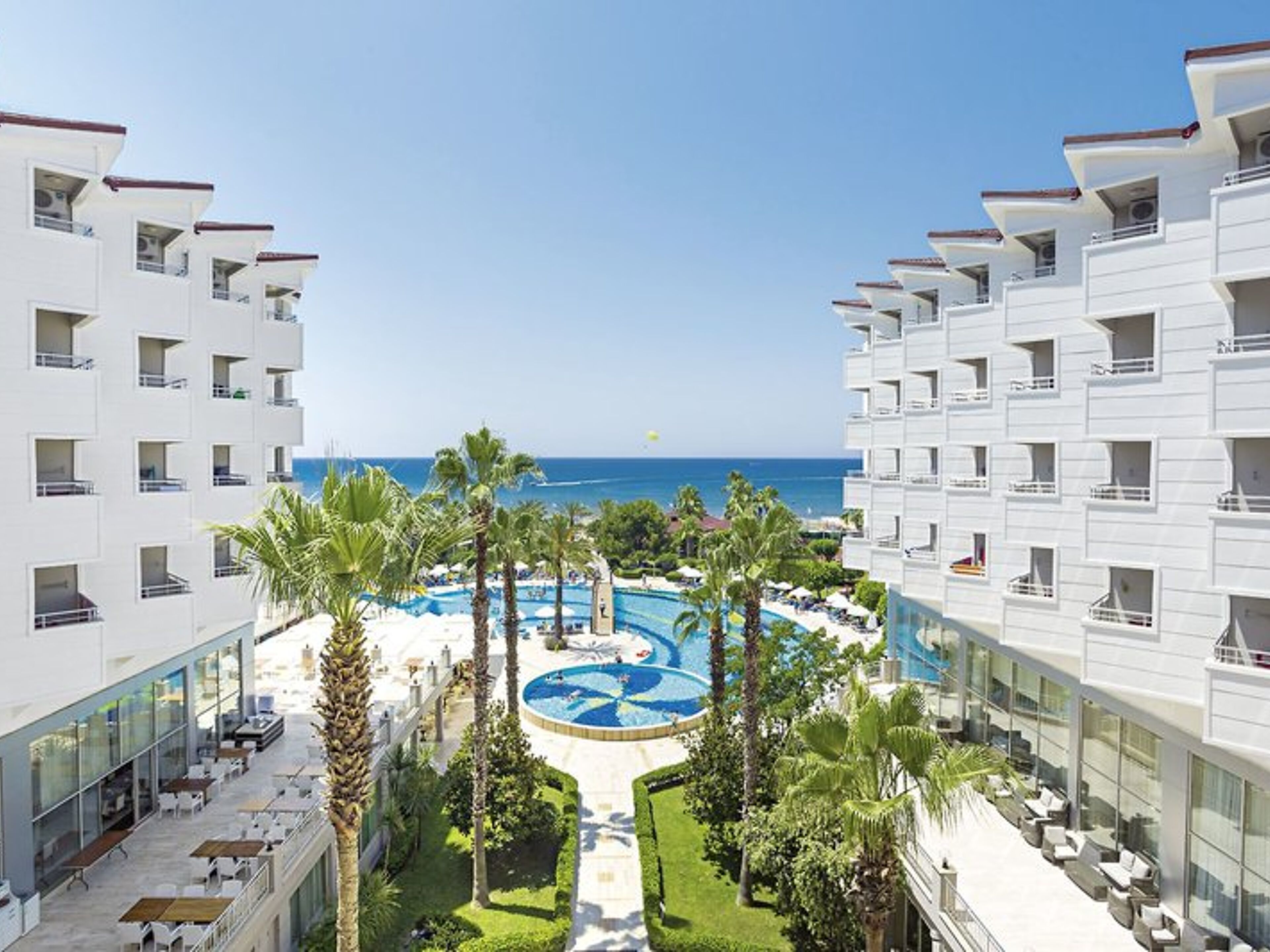 Hotel Terrace Beach Resort
