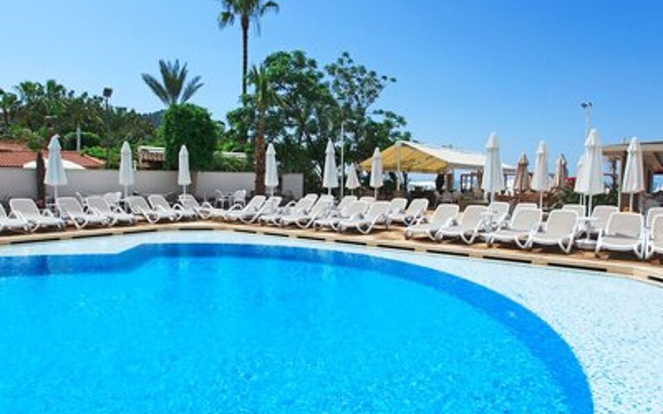 Xperia Saray Beach Hotel