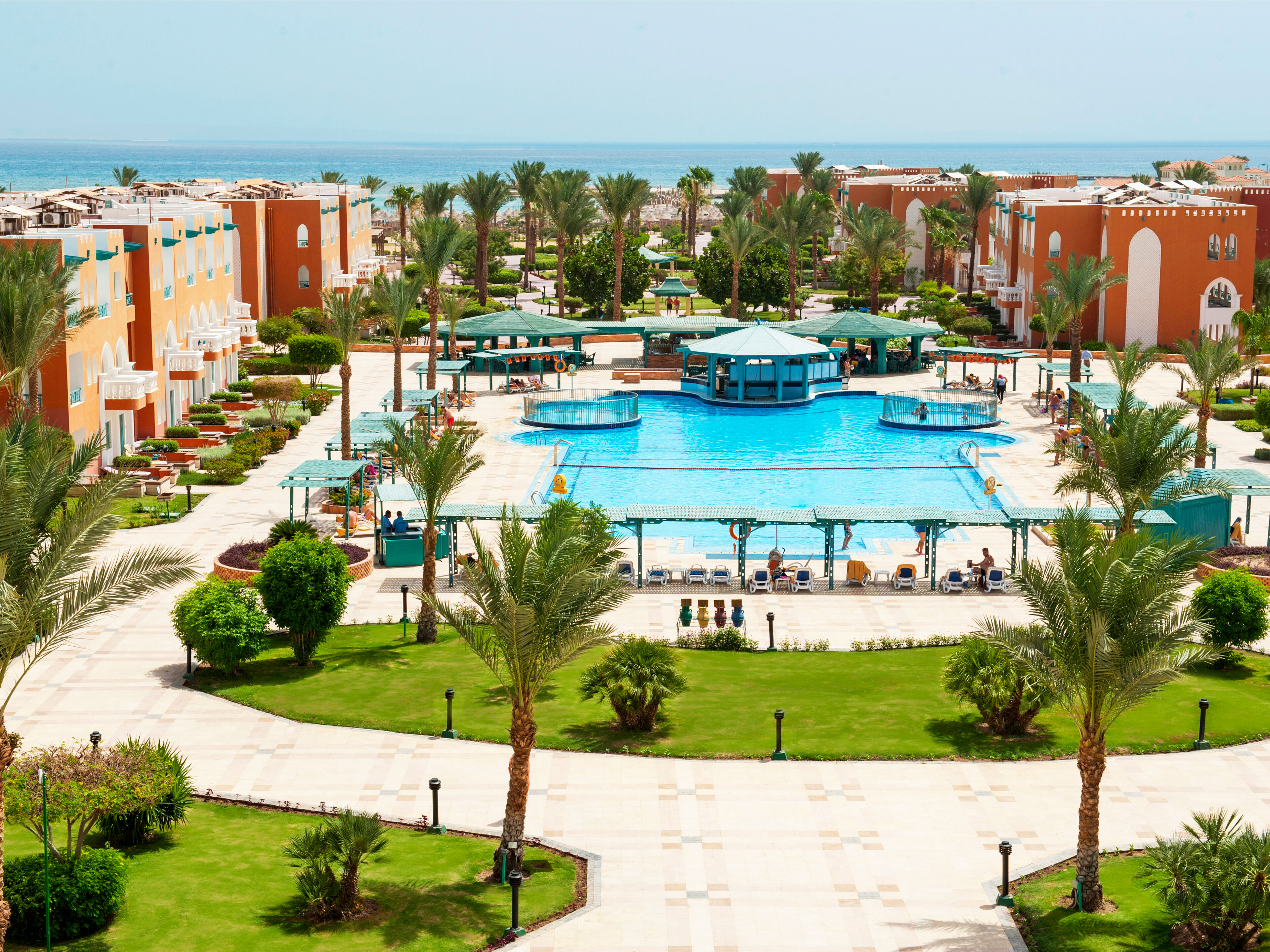 SUNRISE Garden Beach Resort
