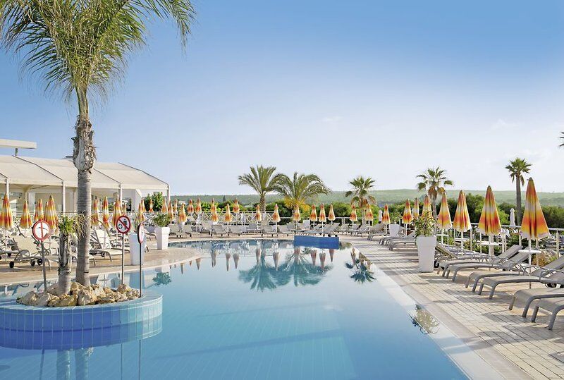 asterias-beach-hotel