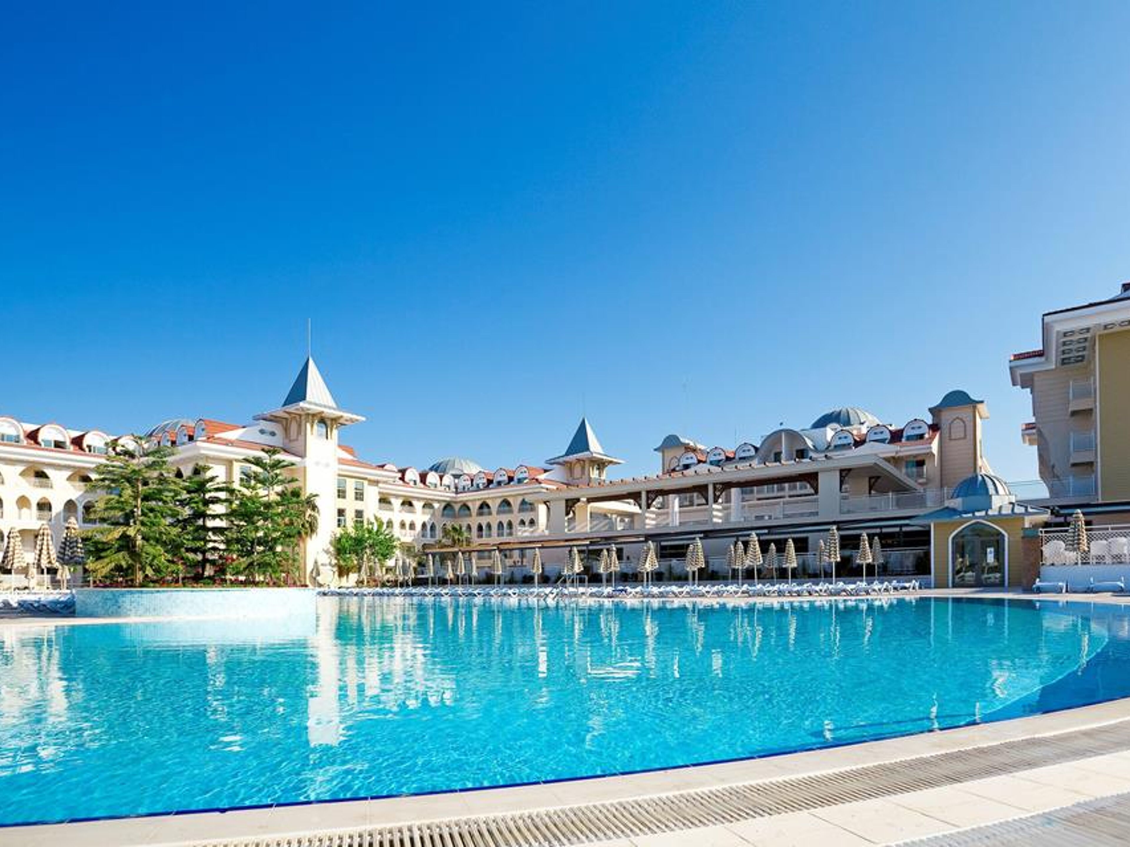 Side Star Resort