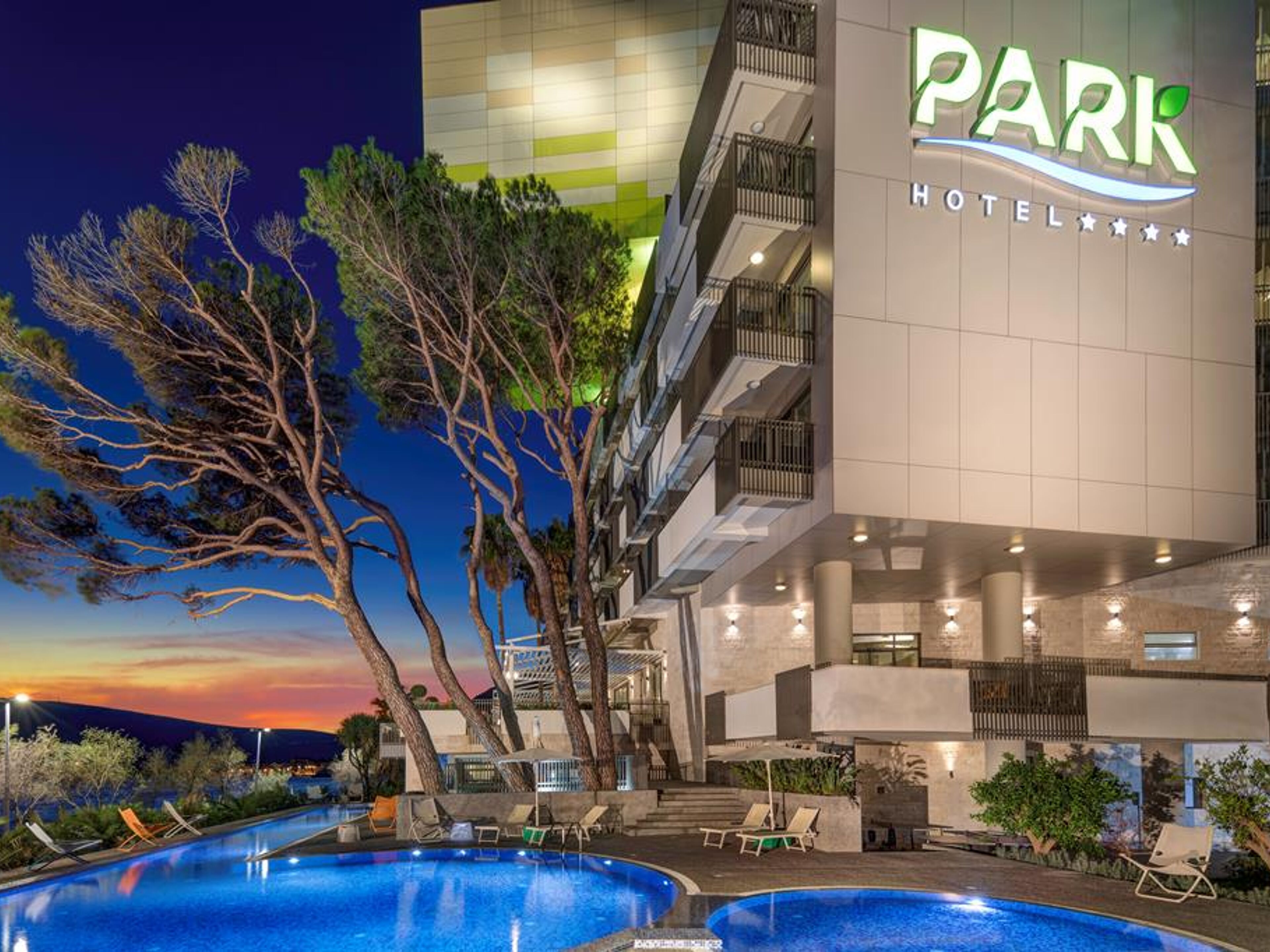 Carine Hotel Park