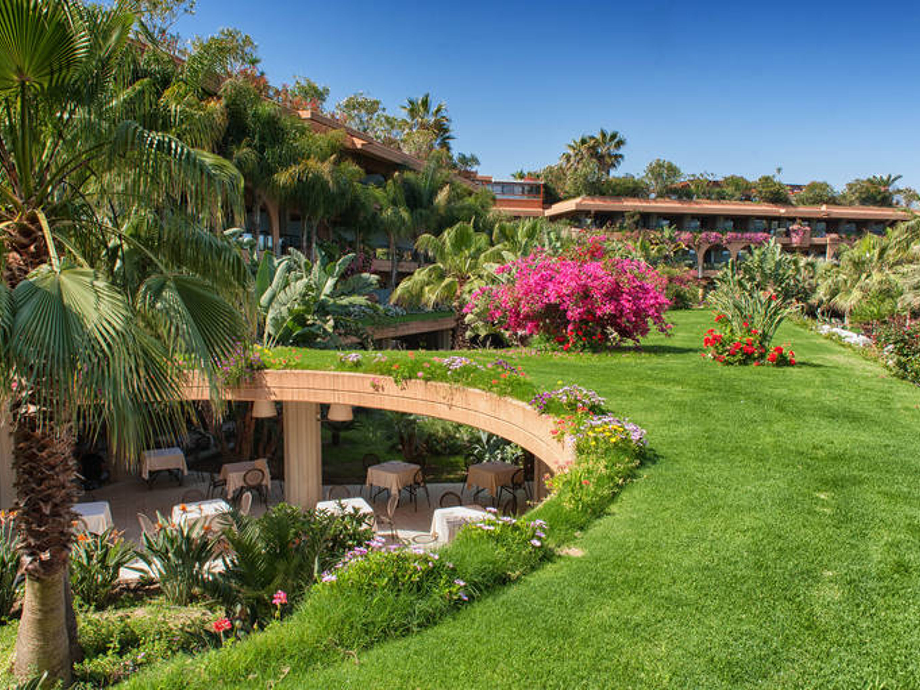 Acacia Resort