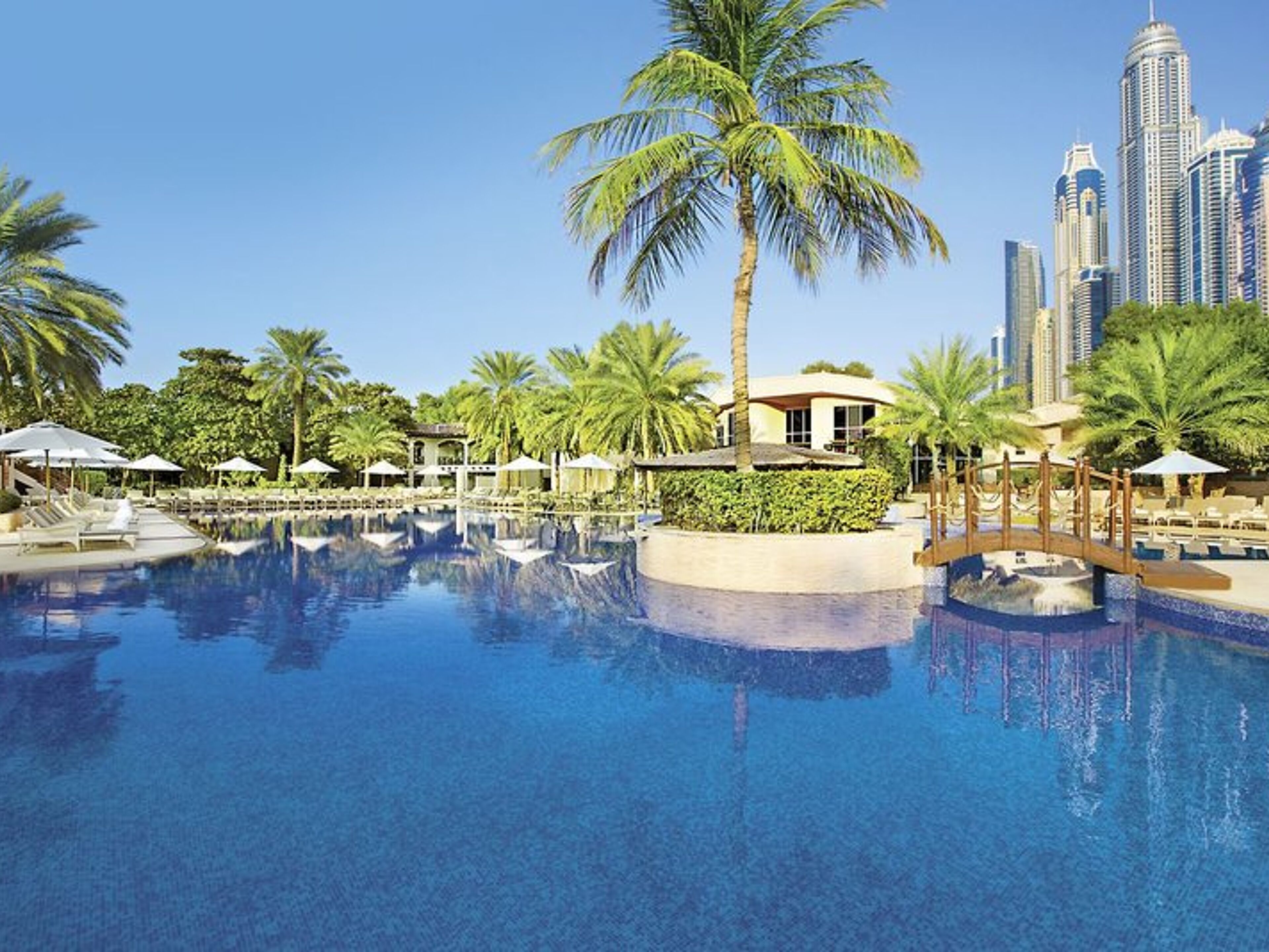 Habtoor Grand Beach Resort & Spa, Autograph Collection