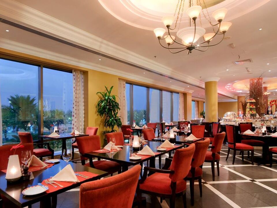 Radisson Blu Hotel and Resort Abu Dhabi Corniche