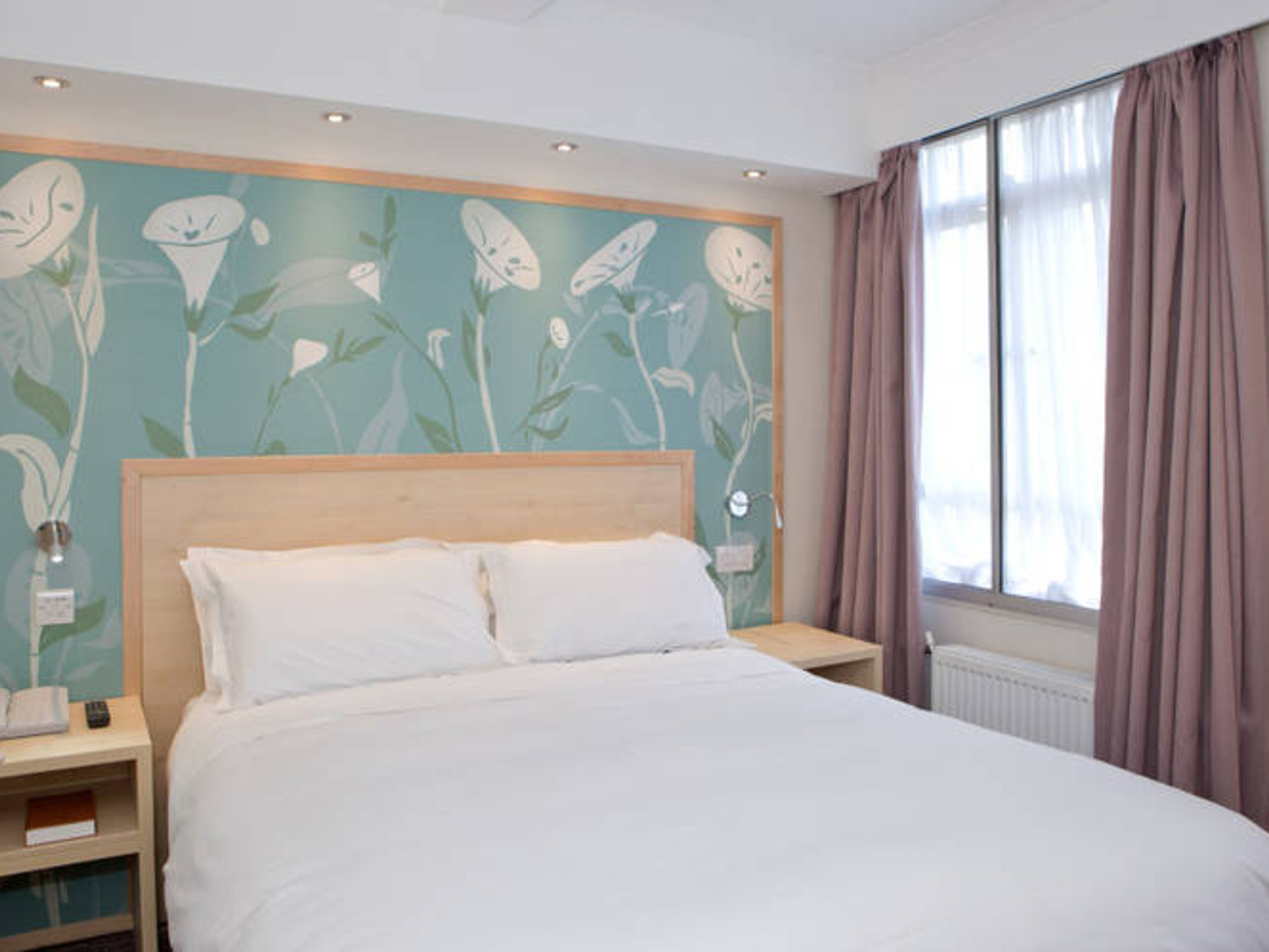 Bedford Hotel