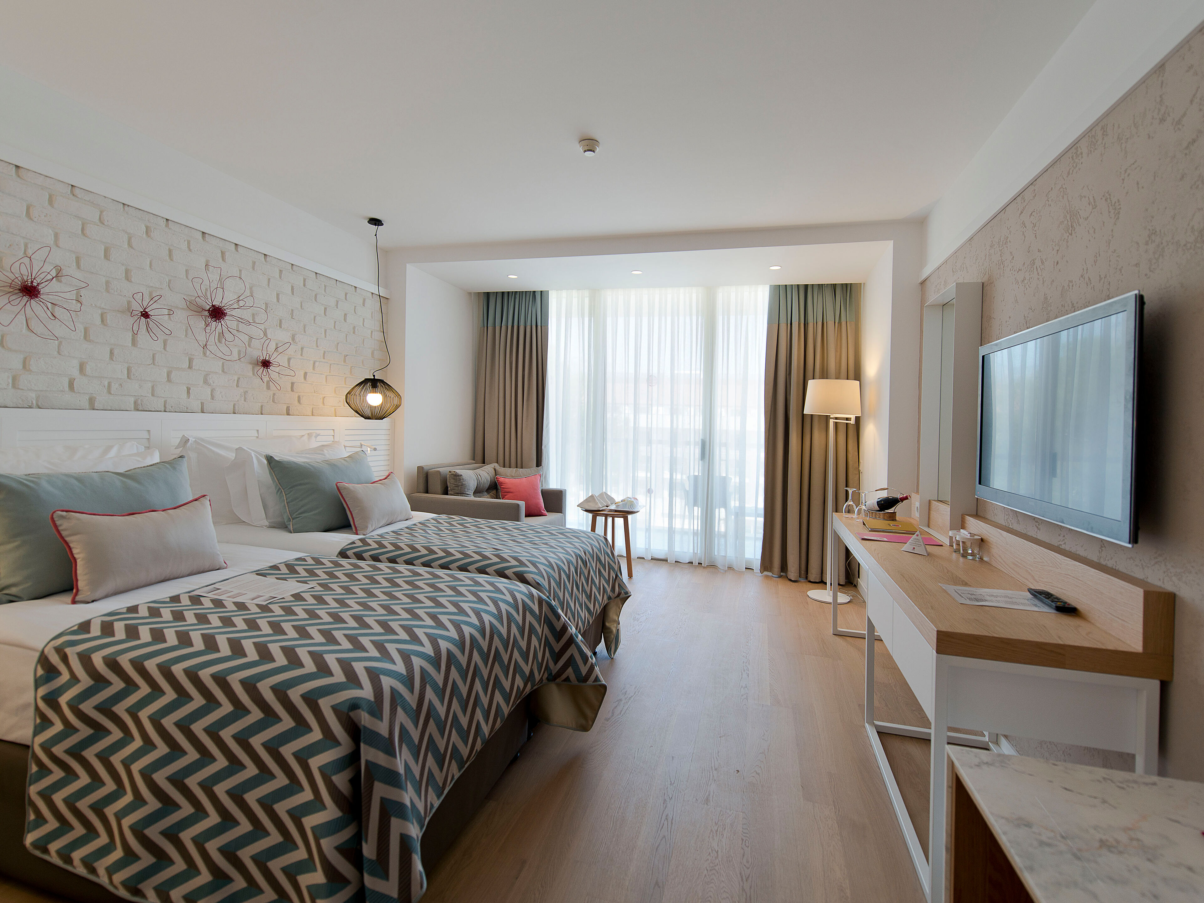 Akra Kemer