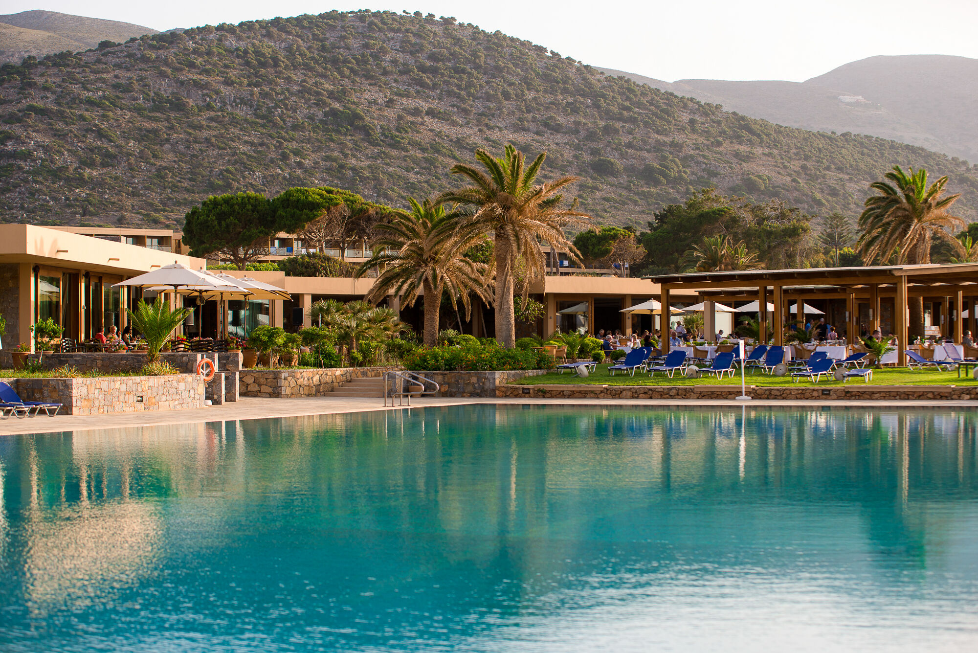 kernos-beach-hotel-bungalows