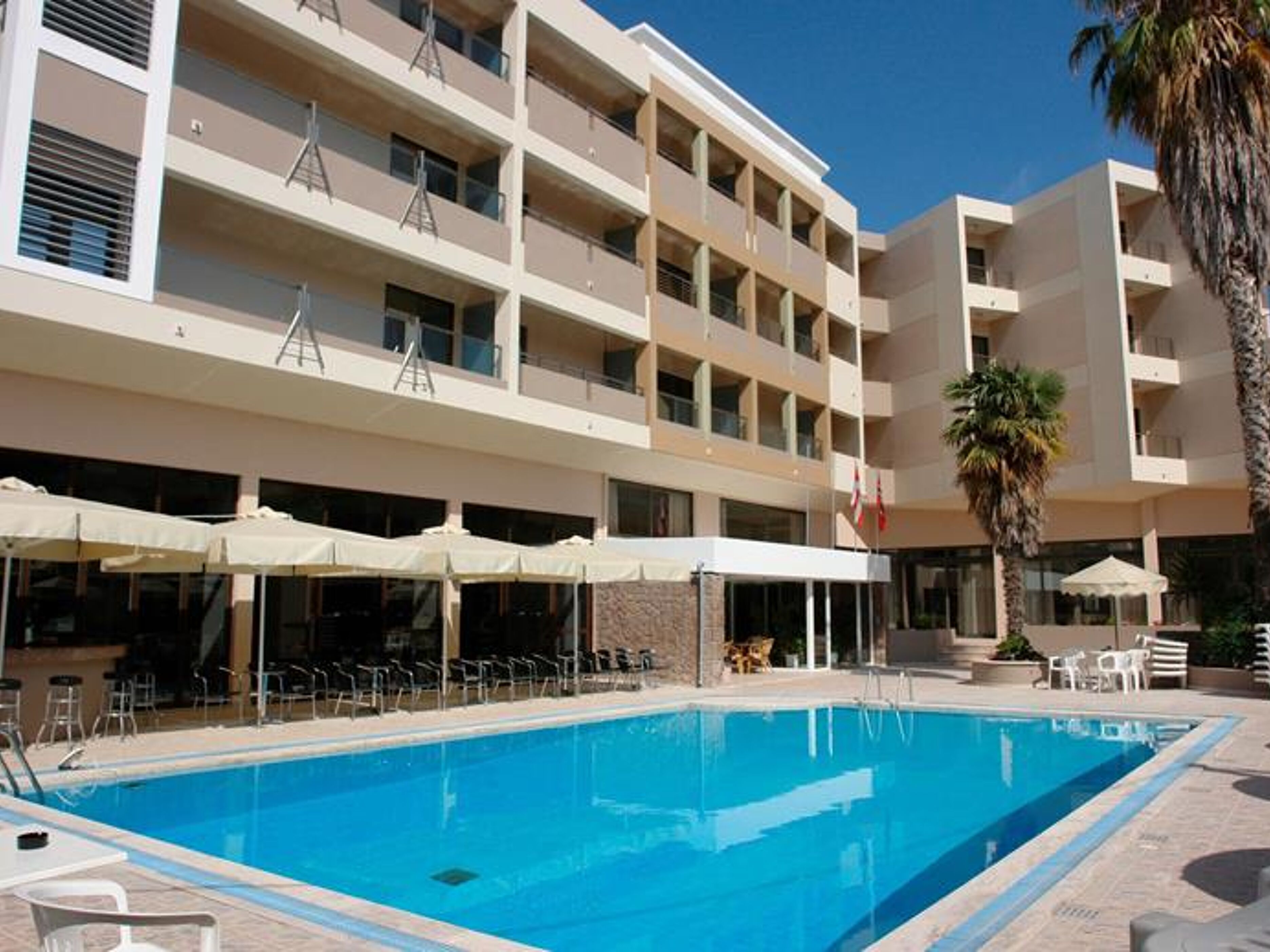 St. Constantin Hotel