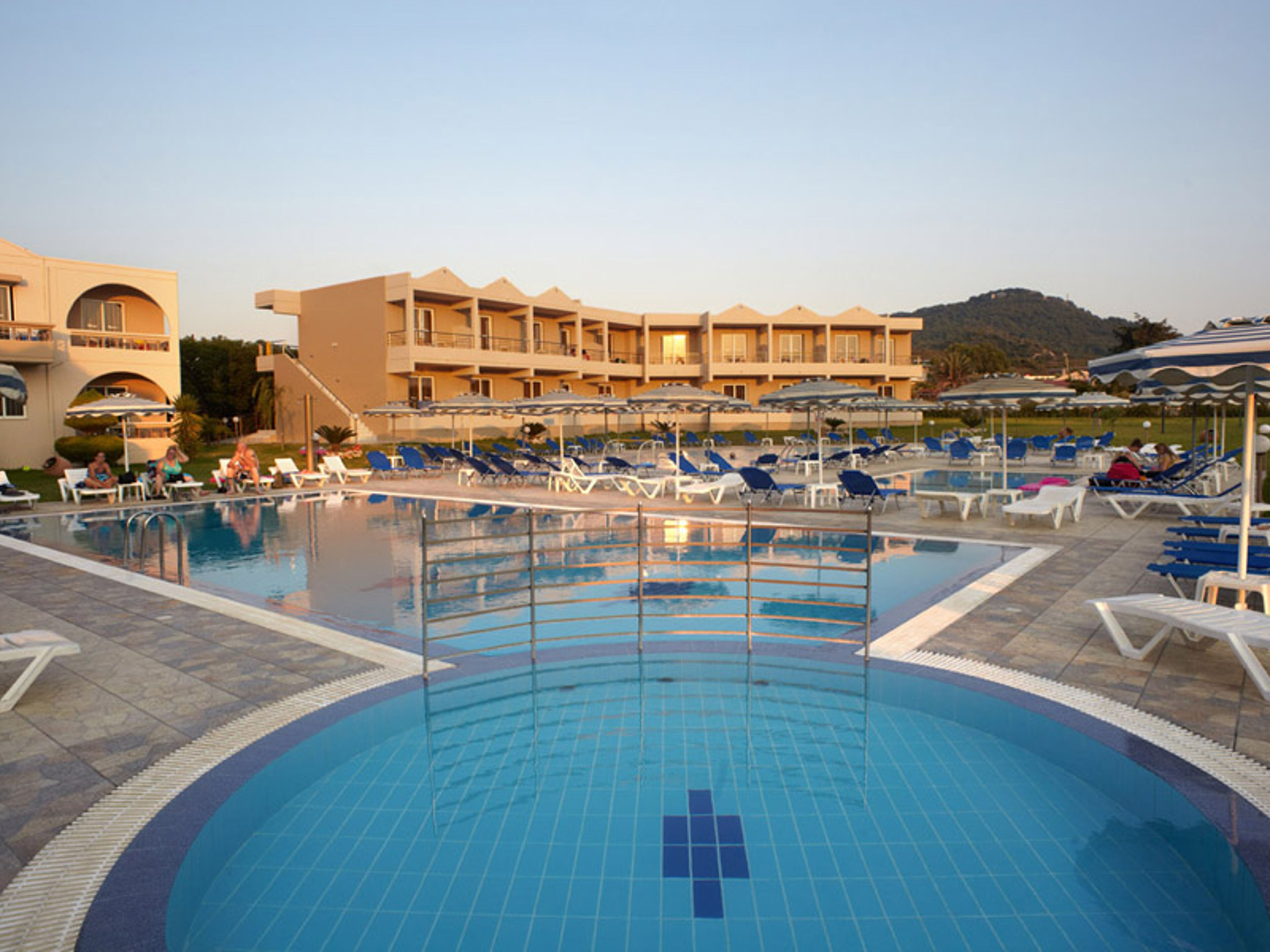 Emerald Hotel