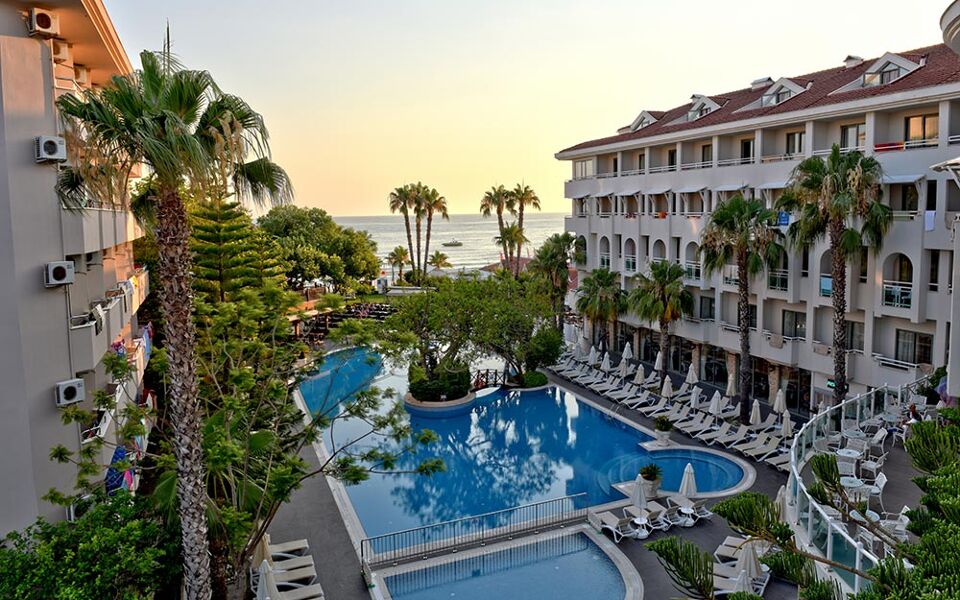 Side Star Beach Hotel