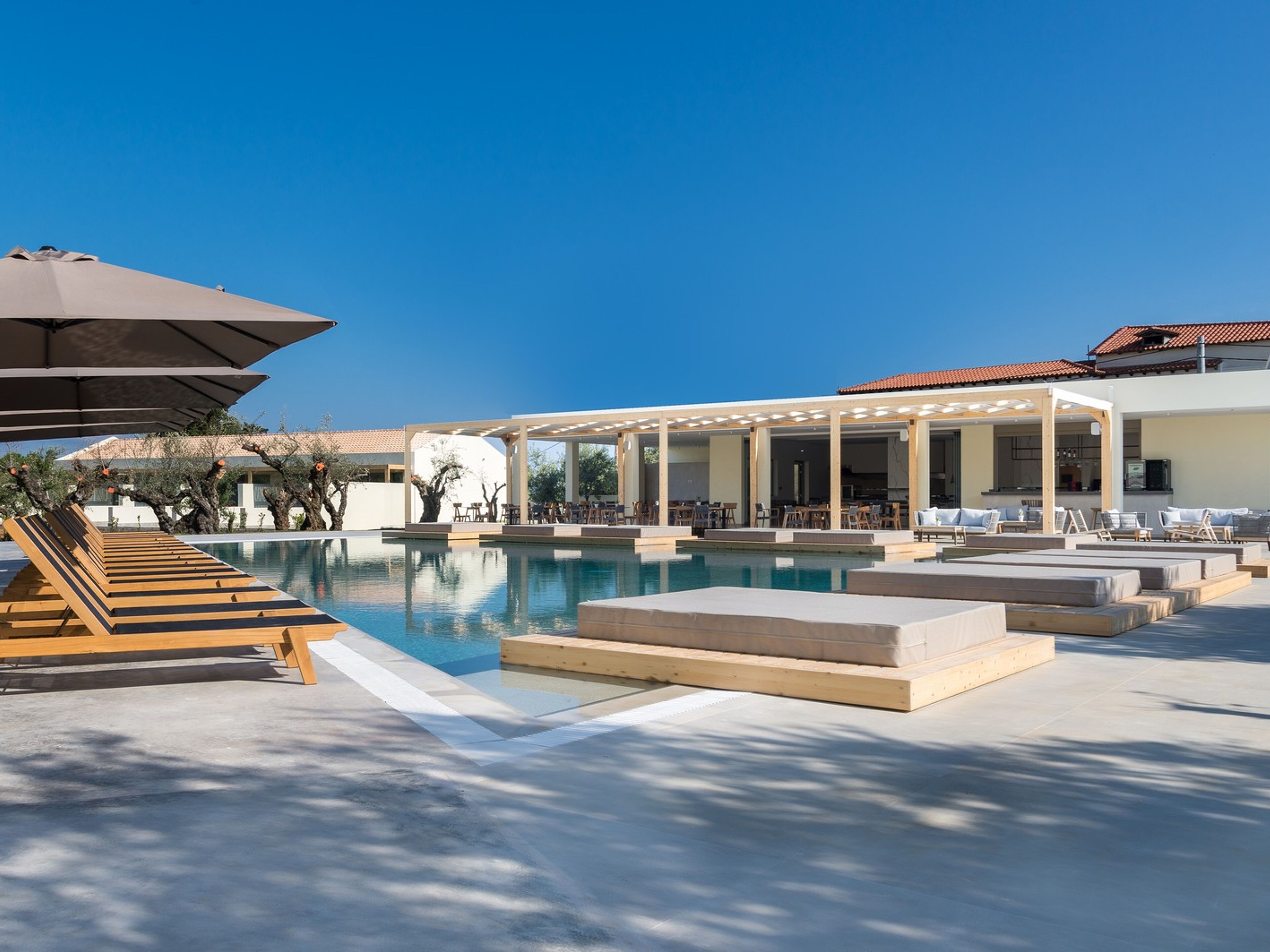 Tsamis Zante Suites