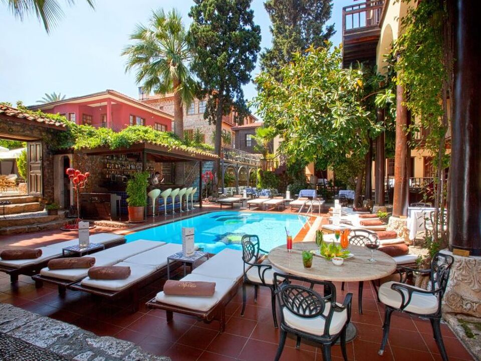 Alp Paşa Hotel