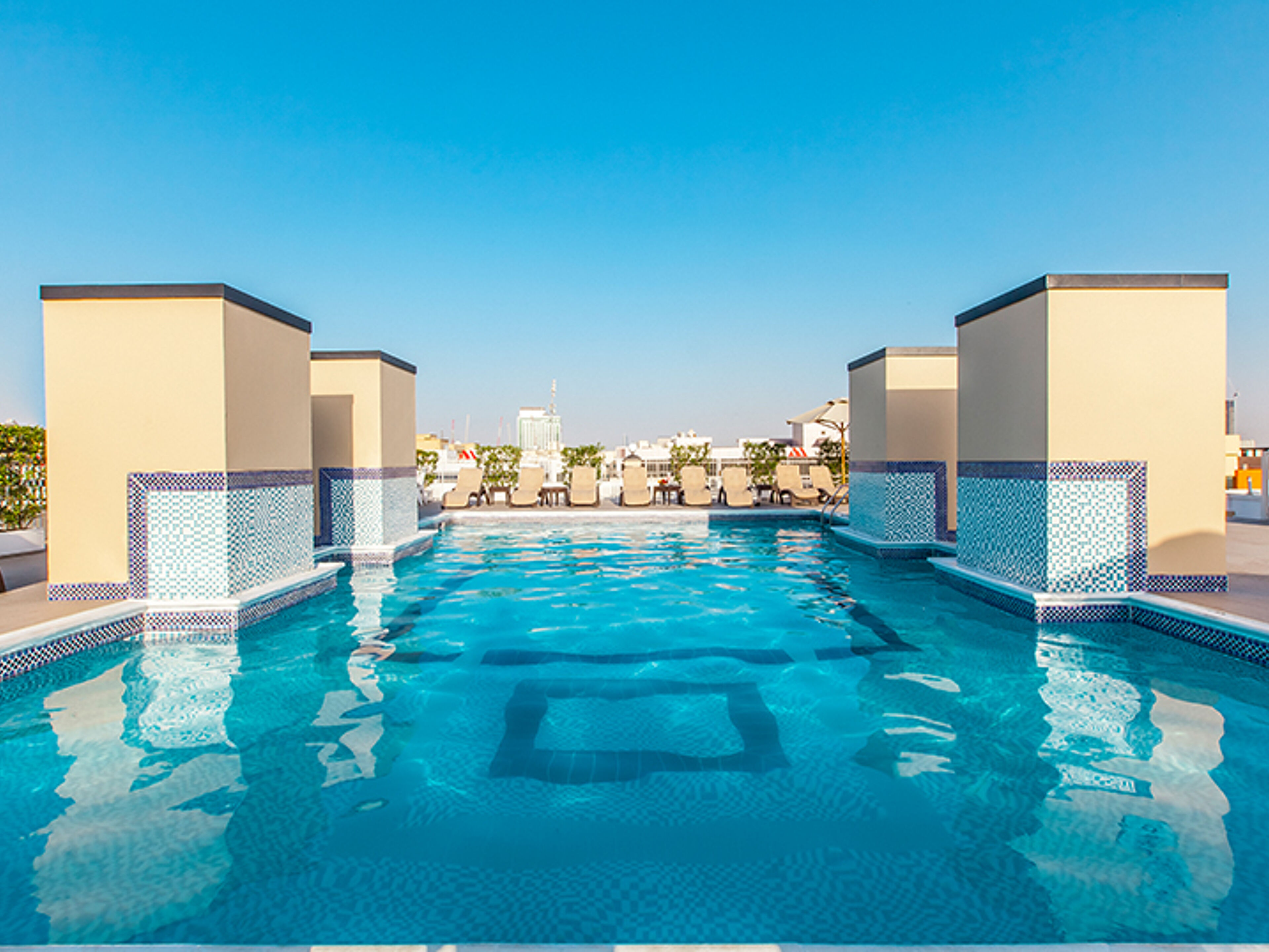 Golden Sands Hotel Apartments