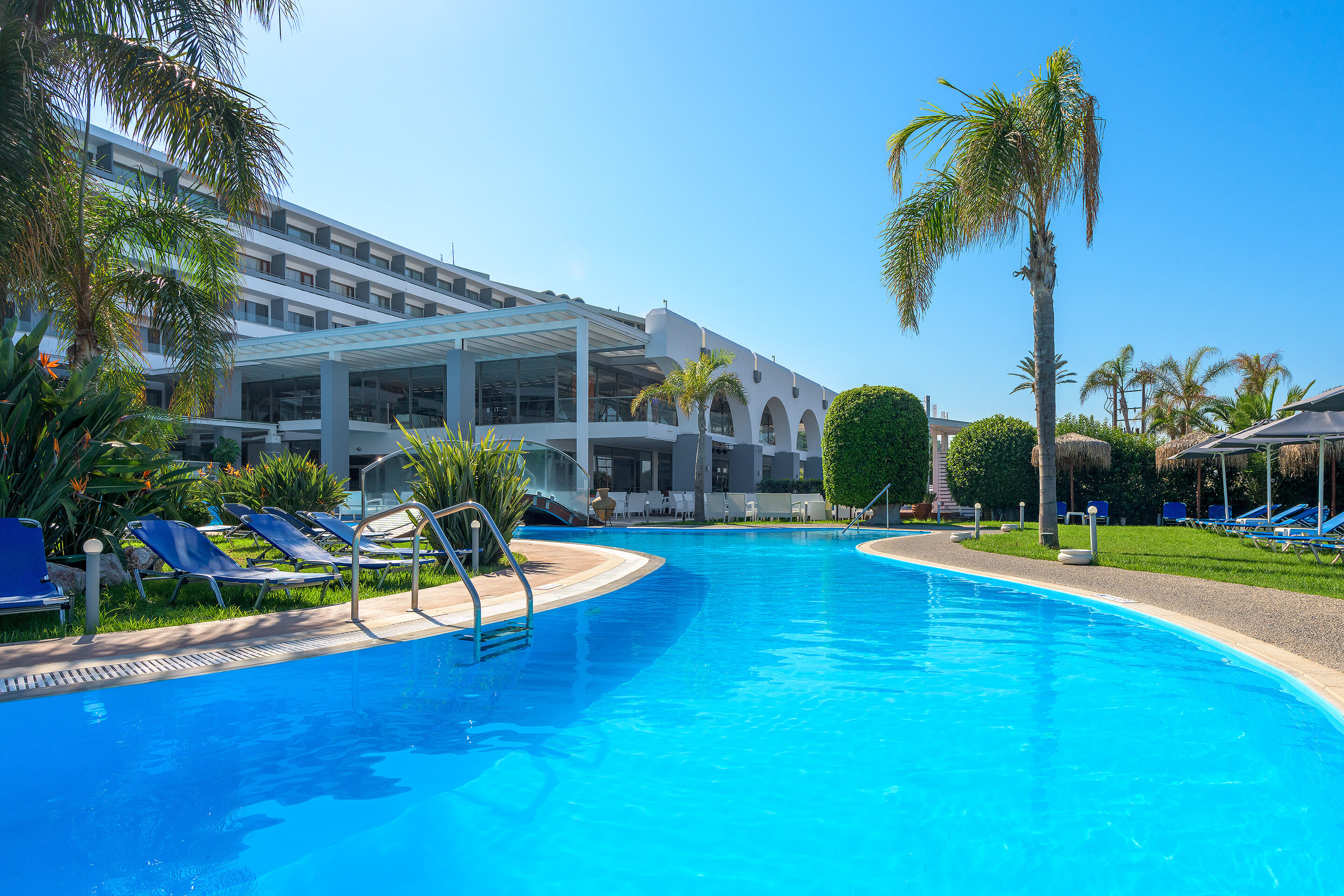 oceanis-beach-hotel