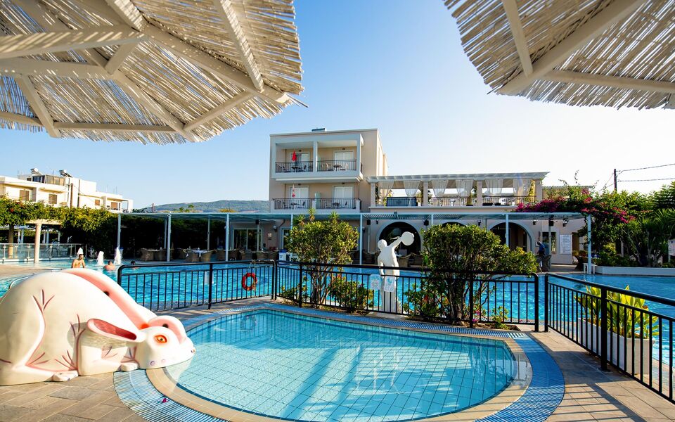 Peridis Family Resort