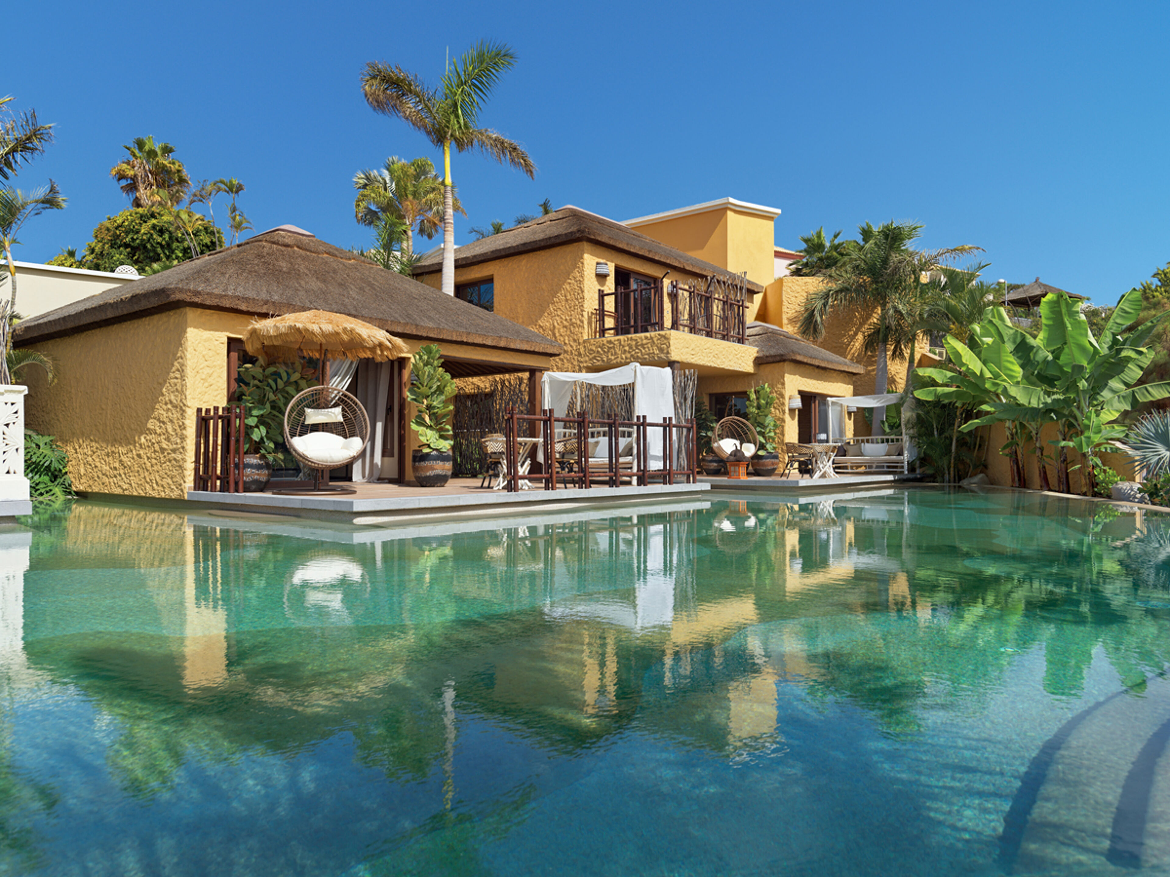 Royal River Luxury Hotel