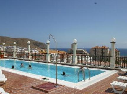 Klayman Olivina Aparthotel