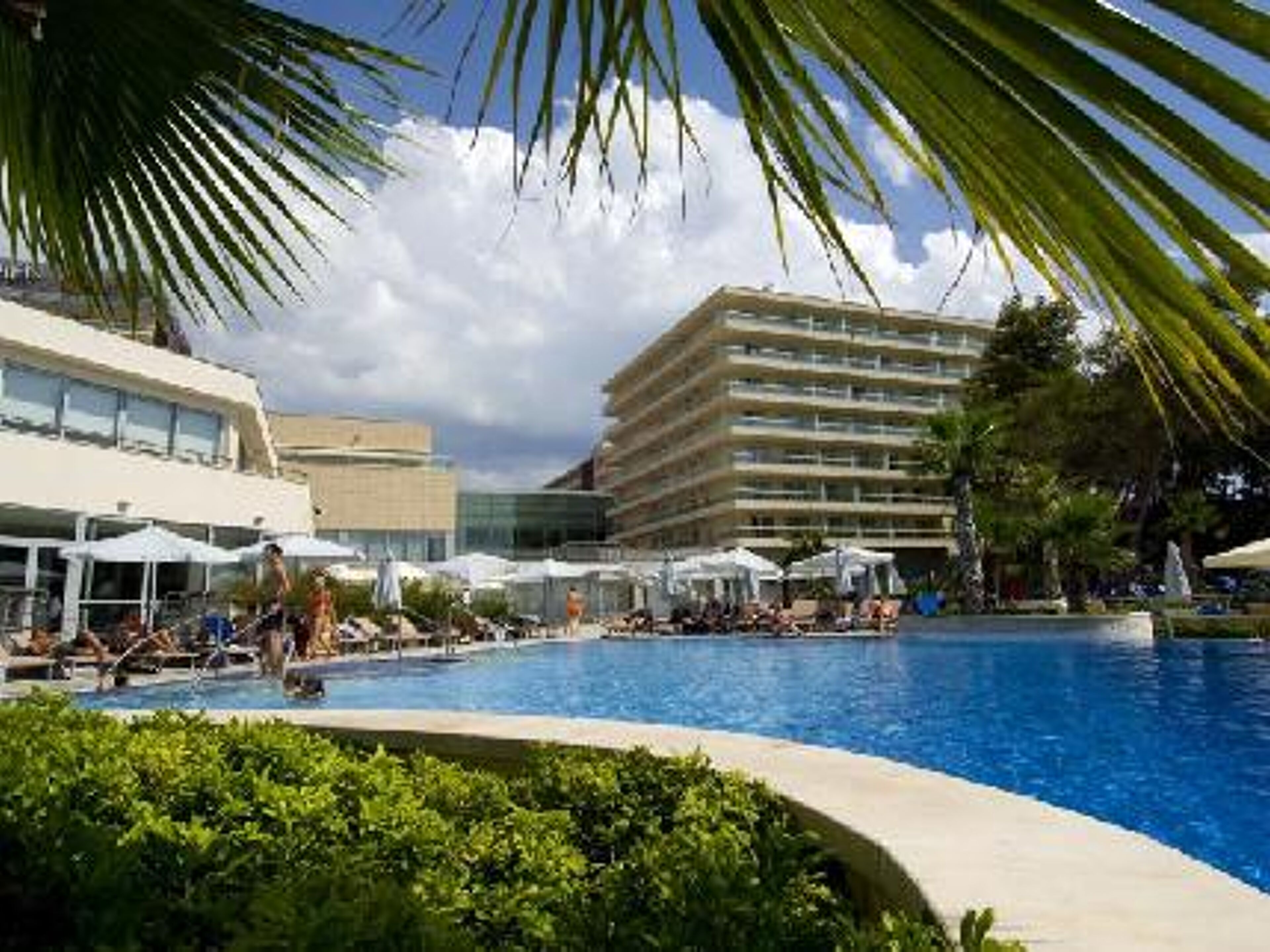 Le Meridien Lav Split