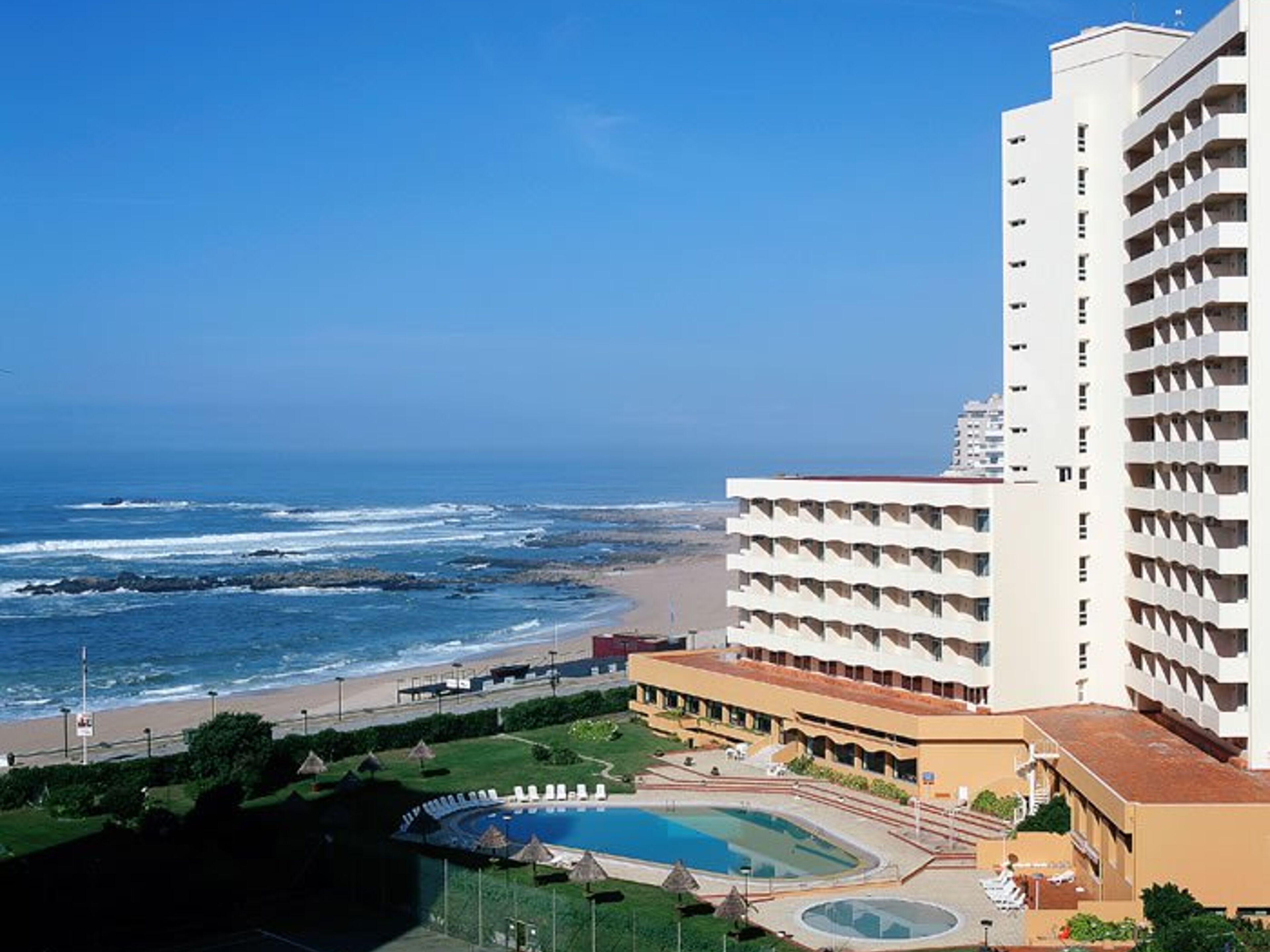 Axis Vermar Conference & Beach Hotel