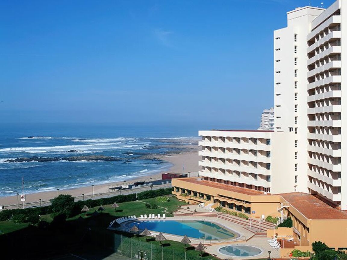 Axis Vermar Conference & Beach Hotel