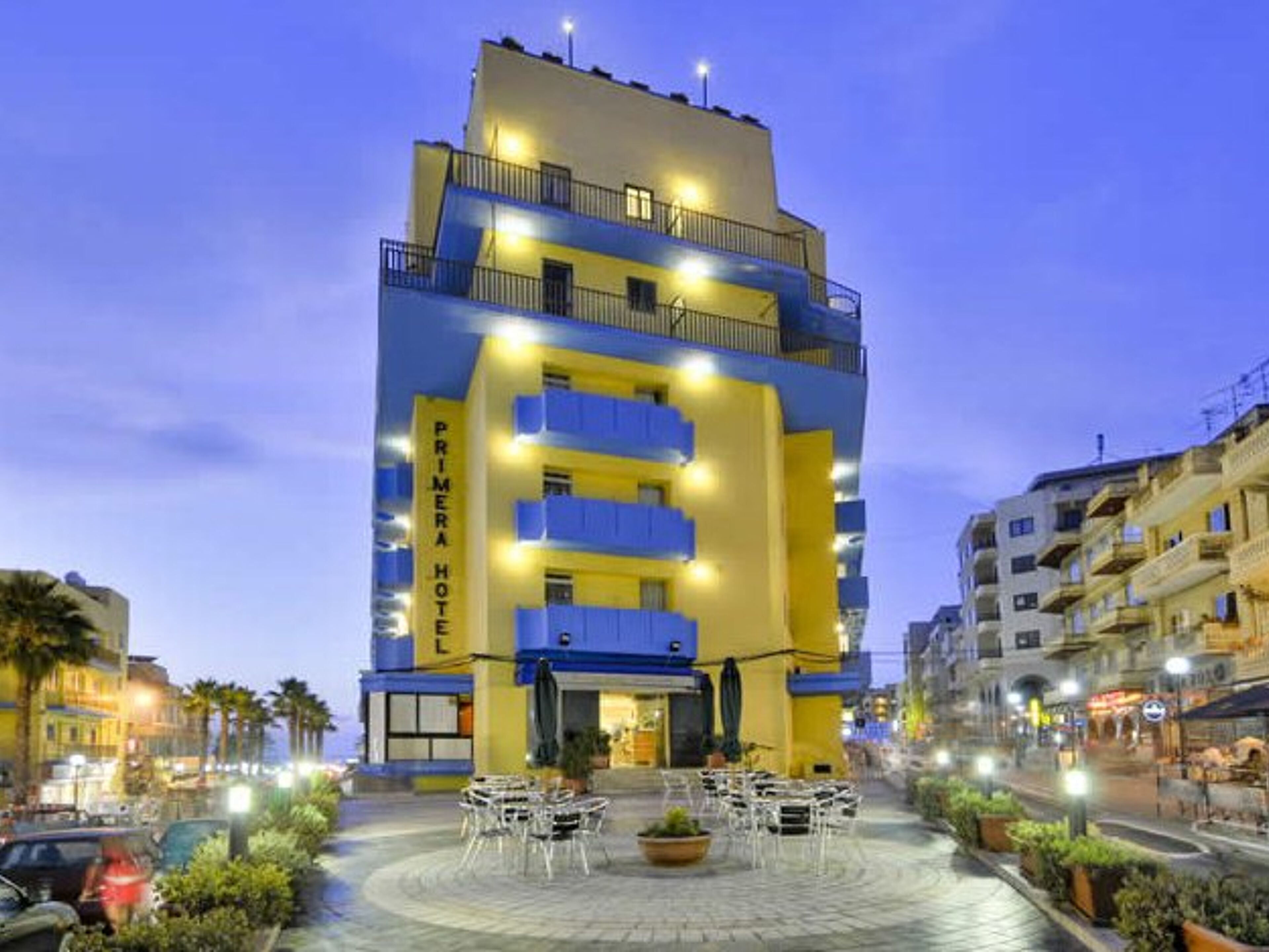Primera Hotel