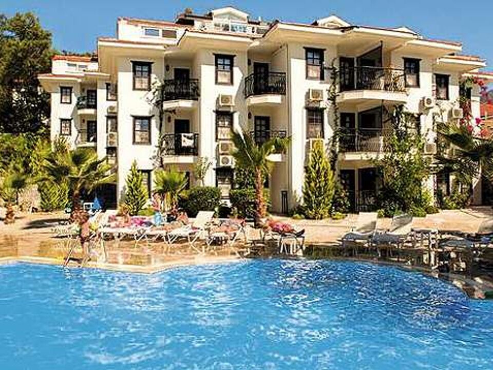 Nicholas Park Hotel 