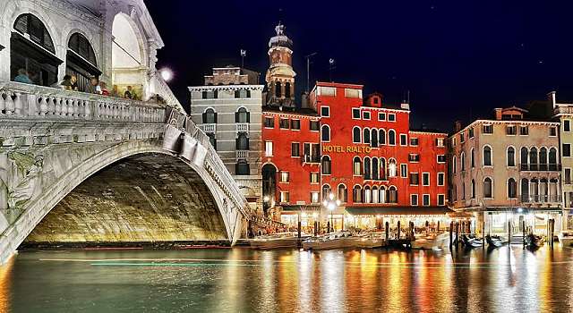Rialto Hotel