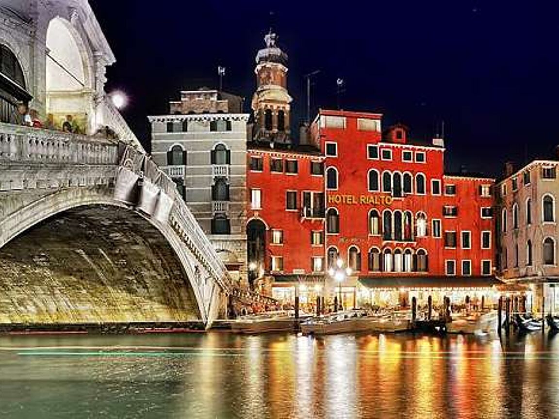 Rialto Hotel